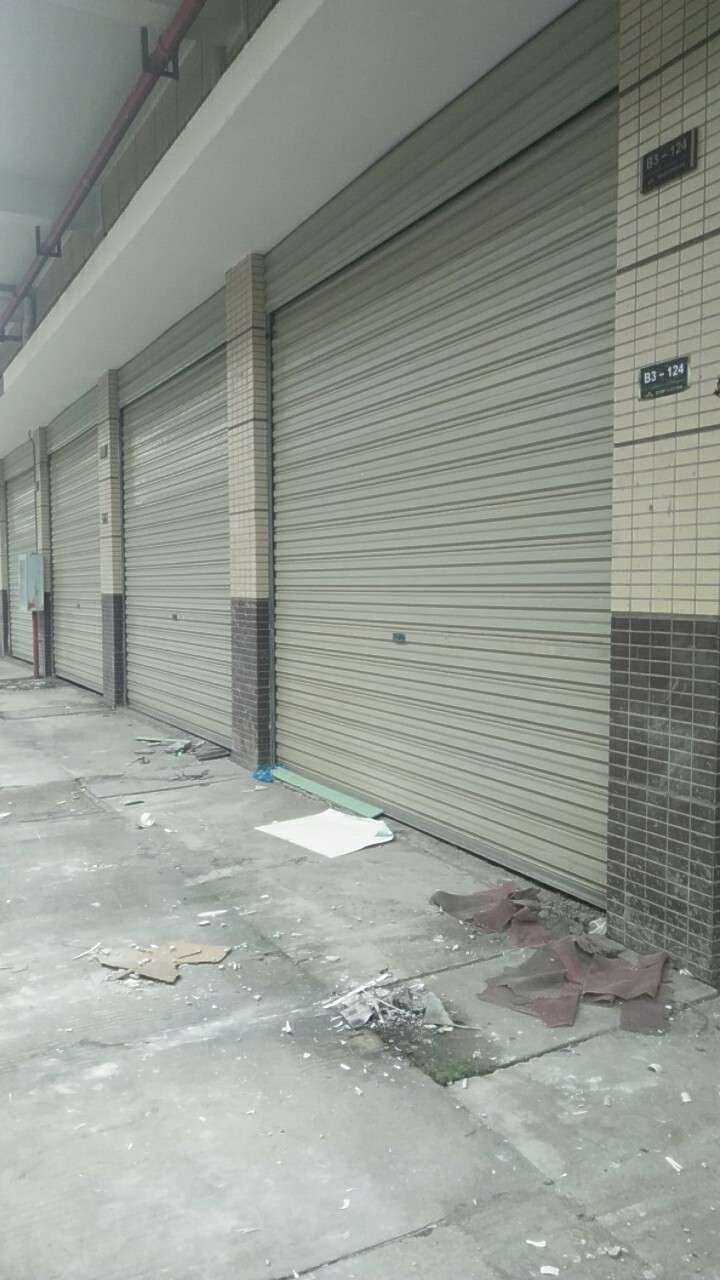 黄金建材市场B3一楼底商5间200平