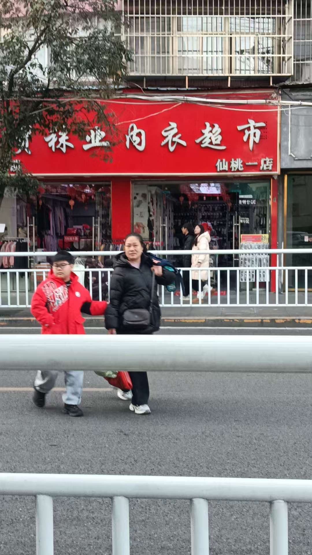 大新路门面出租，价格优惠，非诚勿扰！联系电话13997999