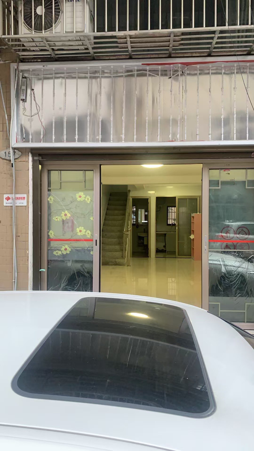 一中对面翰林北街门面出租；
联系人：左  139714613