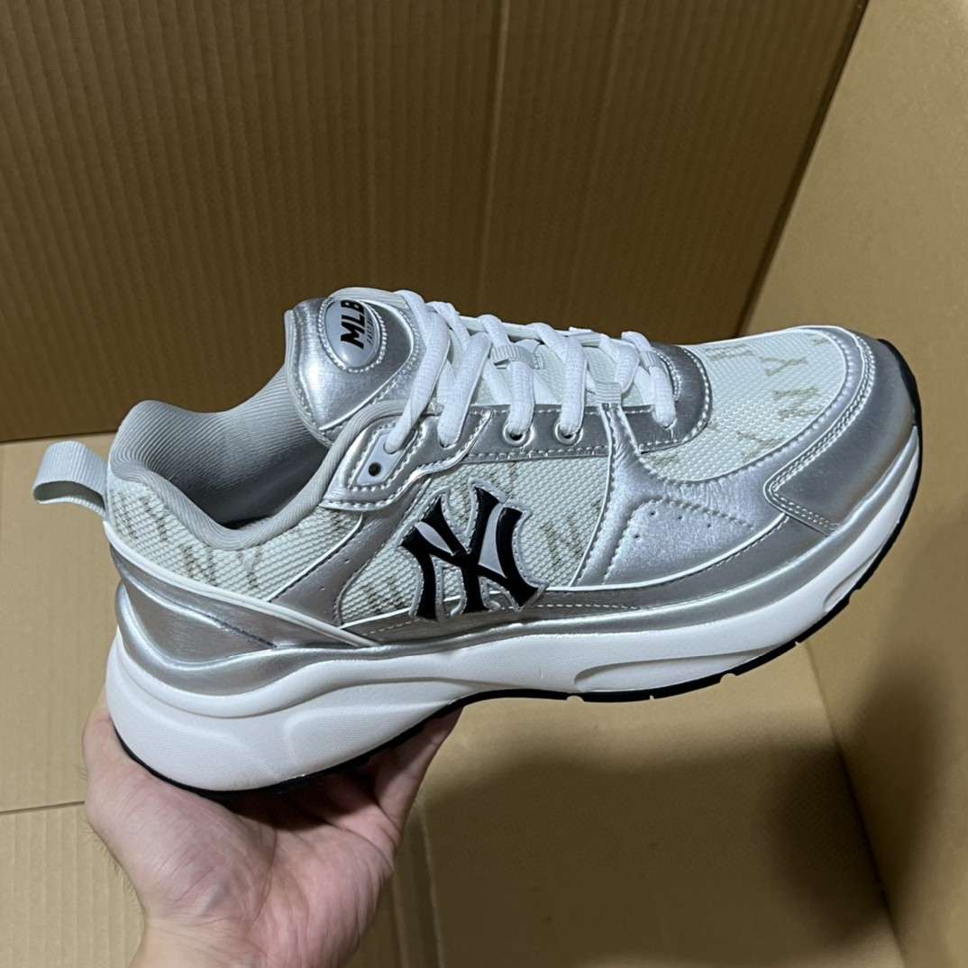 MLB?增高老爹鞋 149一双