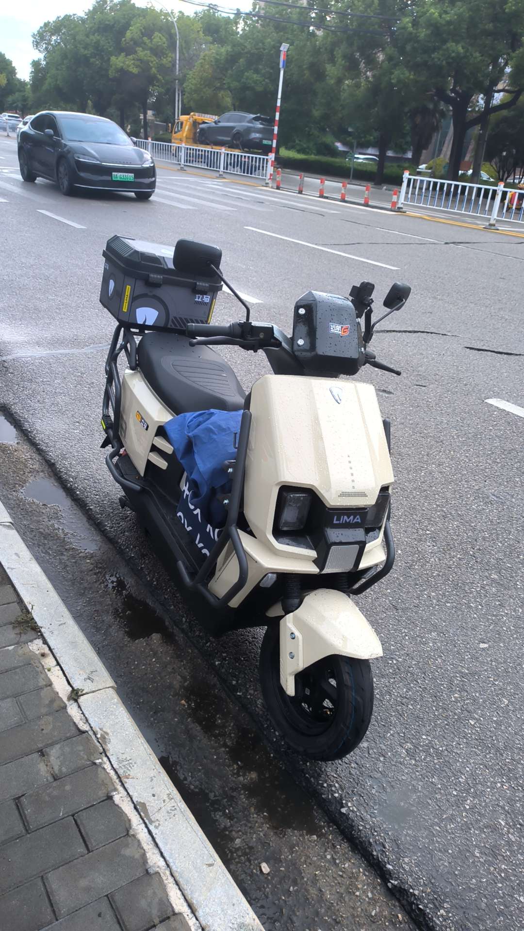 立马开拓者远航72V36A电动车才买不到一星期