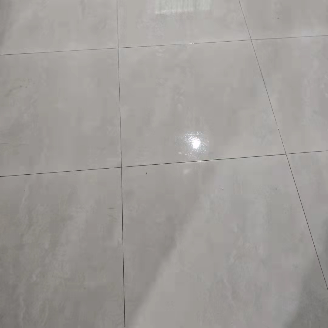 房屋出租：实验二小大洪校区附近 ，欢迎陪读家庭居住。有空调，